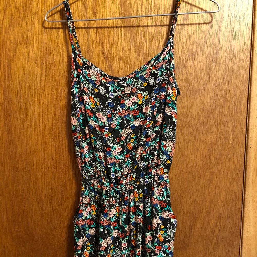 3/20 HM romper size 2 xs